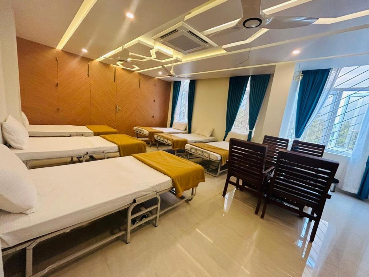 Sree Bharat Residency Hotel Alandurai Exterior photo