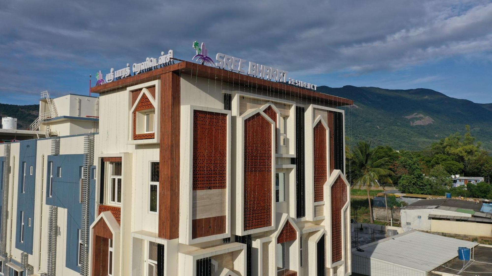 Sree Bharat Residency Hotel Alandurai Exterior photo