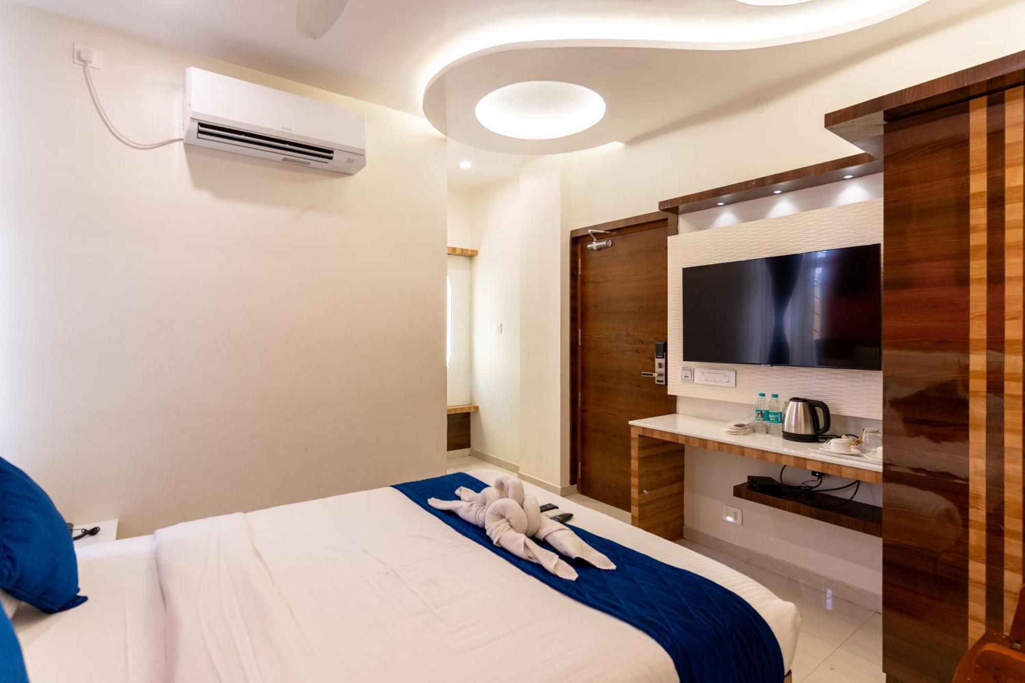 Sree Bharat Residency Hotel Alandurai Exterior photo