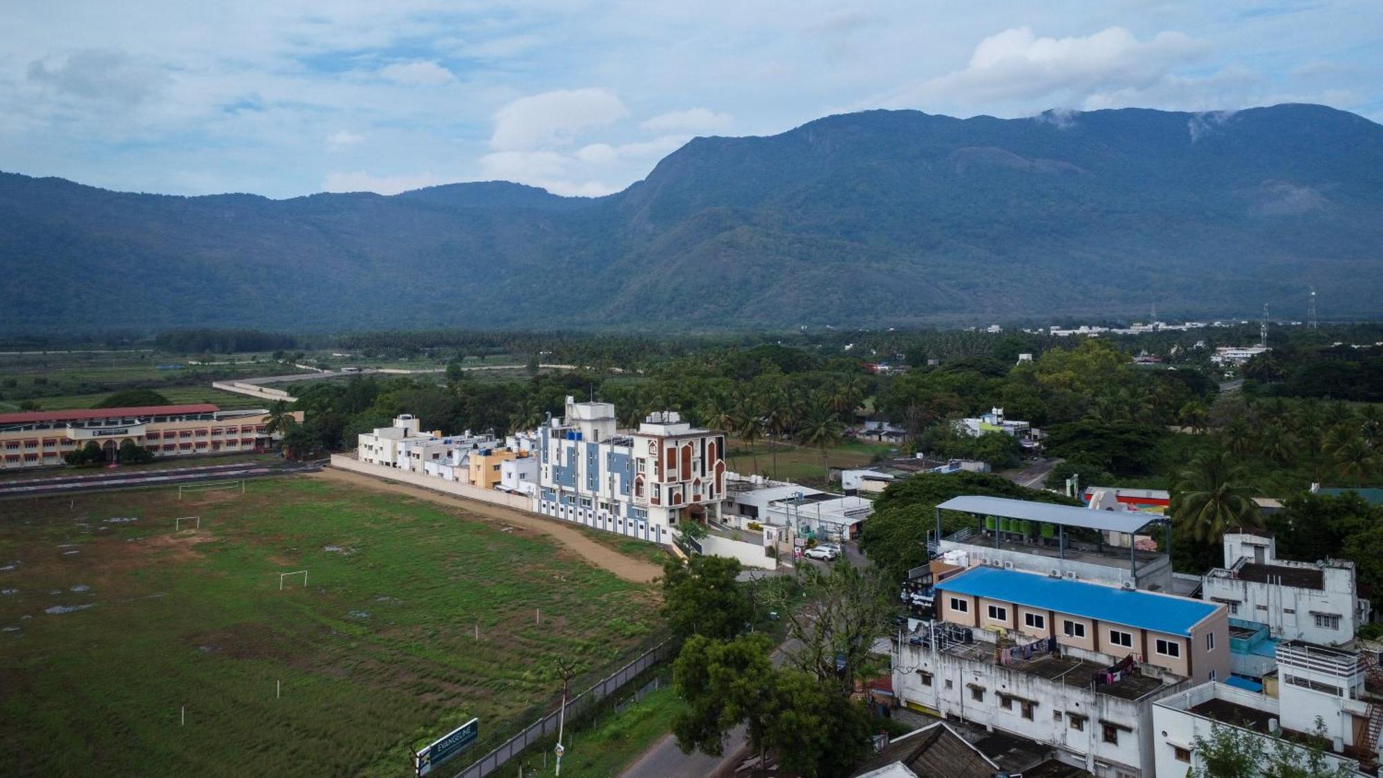 Sree Bharat Residency Hotel Alandurai Exterior photo
